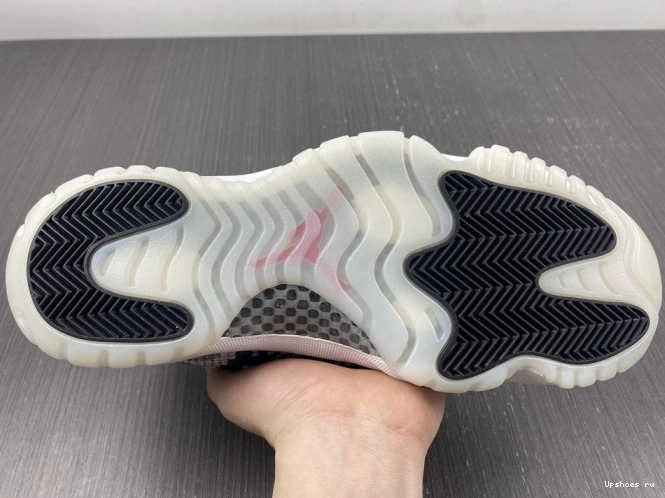 Retro Bone Snake Light Low Jordan CD6847-002 11 0214